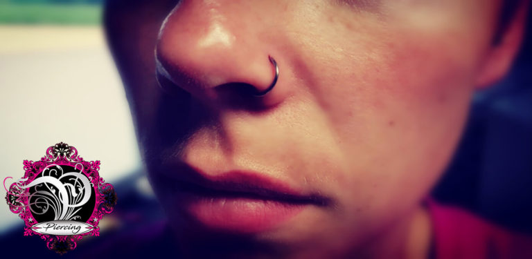 Nostril-Piercing mit Ring – P.ink Neustadt bei Coburg