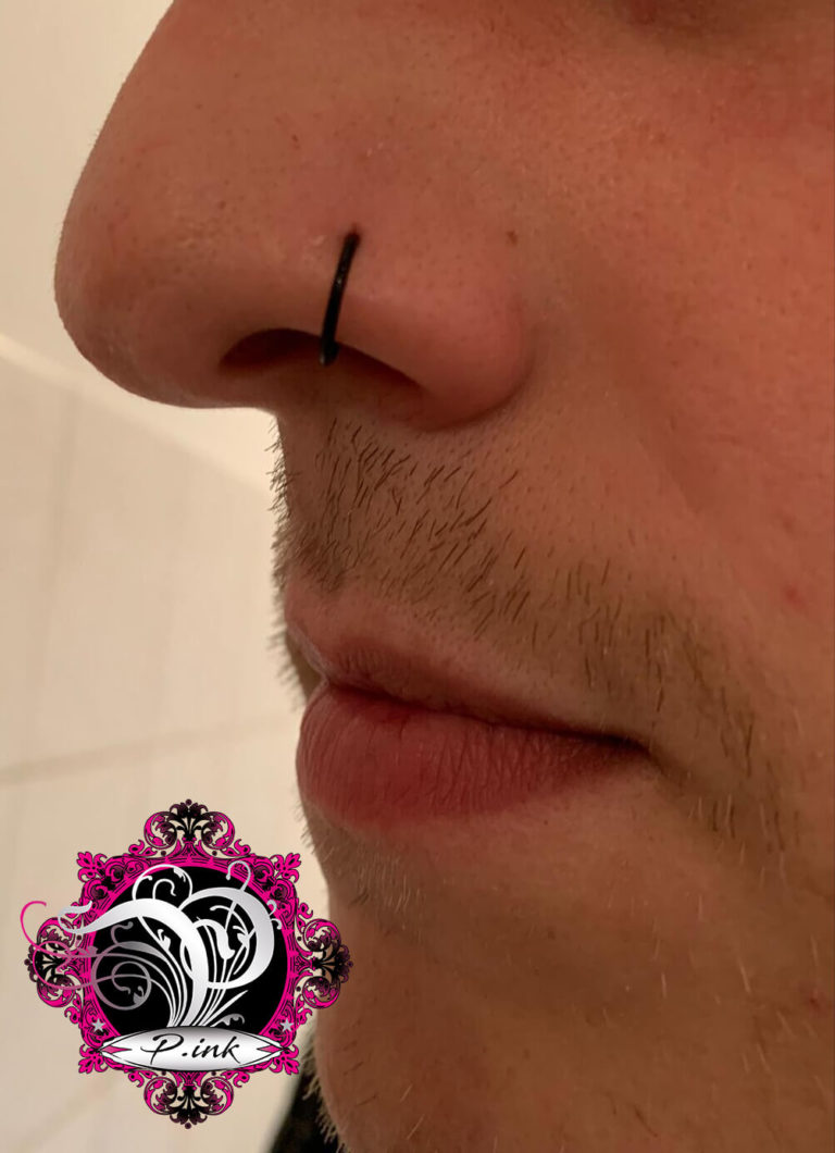 Nostril-Piercing beim Mann – P.ink Neustadt bei Coburg
