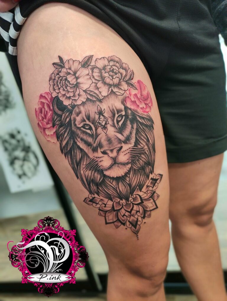 Löwe Blumen Mandala Tattoo – P.ink Neustadt bei Coburg