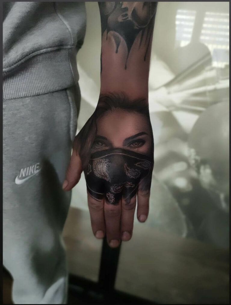 Bandana Chicano Style Handtattoo – P.ink Neustadt bei Coburg