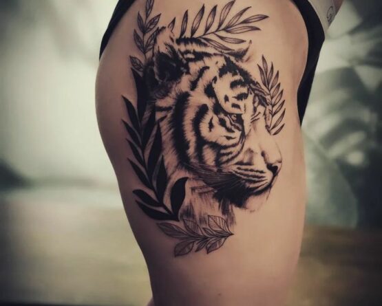 Tiger Tattoo Oberschenkel